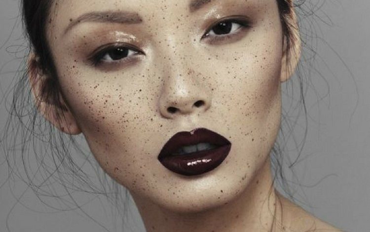 Ini 7 Penyebab Noda Hitam Pada Wajah yang Perlu Kamu Ketahui