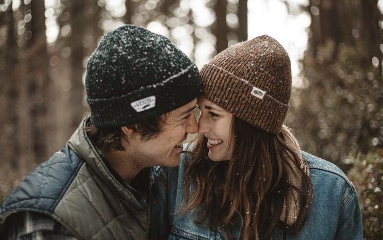Romantis! Ungkapkan Perasaanmu Lewat Kata-Kata Sayang Buat Pacar Ini