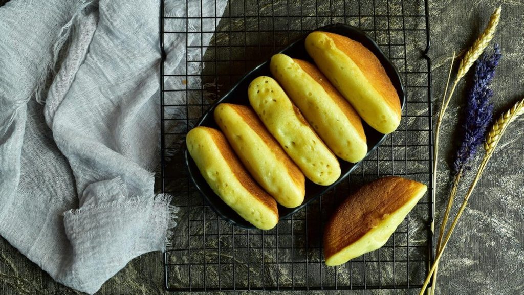 Kue Buroncong khas Makassar