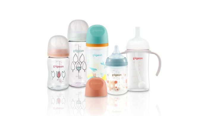 Gambar botol susu Pigeon New SofTouch™ Biomass-PP yang ramah lingkungan dan nyaman untuk bayi.