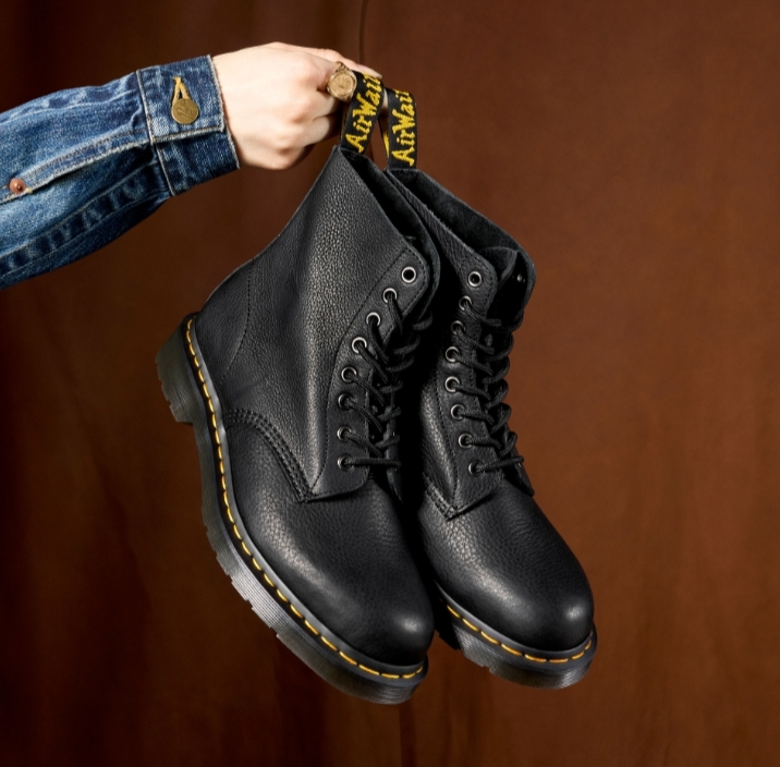 Dr. Martens Ambassador Leather