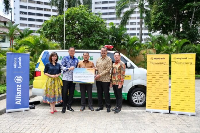 Allianz Syariah dan Maybank Indonesia Luncurkan Wakaf Ambulans Bersama Dompet Dhuafa