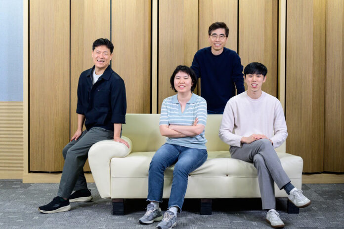 1-Ki-Ka-Kyoungbo-Min-Hejung-Yang-Hosang-Sung-dan-Jiwon-Kim-AI-Solution-Team-at-Samsung-Research-1000px