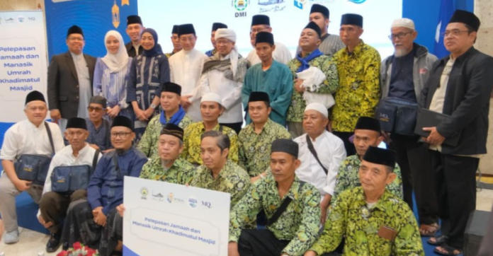 aqua-berkolaborasi-dengan-dmi-mesjid-istiqlal-umrahkan-23-marbot-mesjid_284991