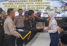 Ketika Polisi Hadir Jadi ‘Sahabat Sekaligus Orang Tua’ Baru di Sekolah