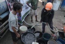 Pasca Gempa Di Tengah Kekeringan, DMC Dompet Dhuafa Distribusikan Air Bersih Bagi Penyintas Gempa