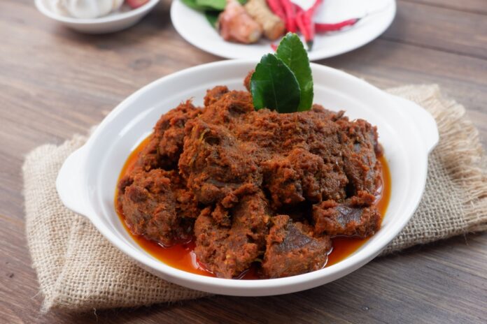 Rendang,Is,An,Indonesian,West,Sumatra,Minangkabau,Spicy,Meat,(commonly