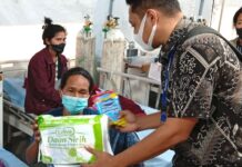 Bantuan Popok hingga Pembalut untuk Penyintas Gempa Flores