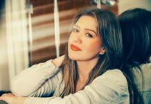 Kelly Clarkson Ungkap Fokus Utamanya Bukan Menikah Lagi, Ada Prioritas Lebih Penting