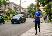 Maksimalkan Setiap Langkah, Ini Rahasia Postur Jalan Kaki yang Tepat Menurut Ahli