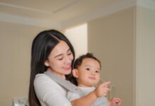 Aaliyah Massaid Ungkap Kesibukan Jadi Ibu Satu Anak