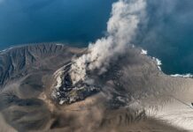 Magma Gunung Anak Krakatau Kembali Bergolak, Badan Geologi Terbitkan Zona Bahaya